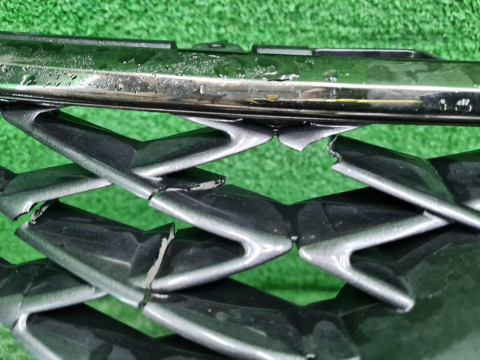 Решетка радиатора Lexus RC (2018-н.в.) F-sport