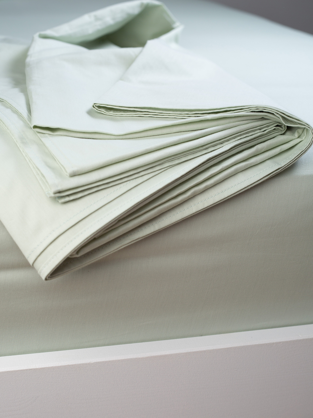 Простынь двуспальная небесная сатин