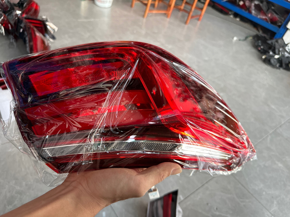 Honda Inspire задний фонарь (левая/правая, внутренний/наружный)
