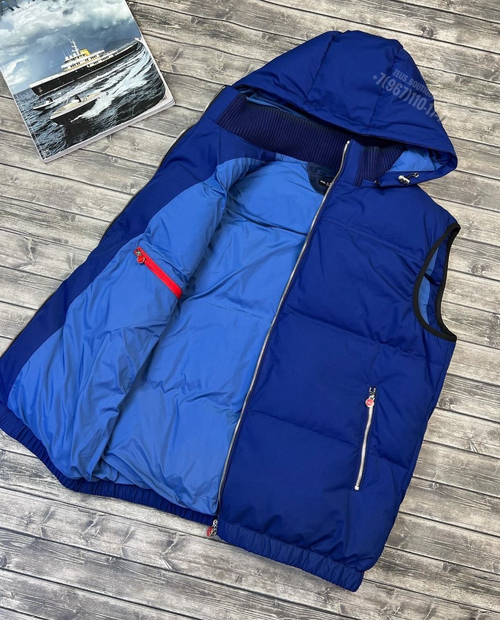 Пуховый жилет Kiton