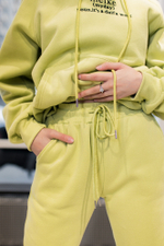 Толстовка Айли 18083 с надписью meike на груди недорого