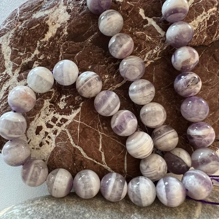 Шевронный Аметист (или Аметист мечты). Камни для изделий на заказ. Цена зависит от вида заказанного изделия