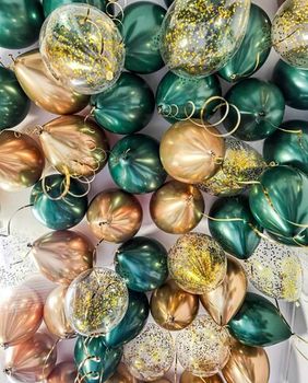 Шары под потолок