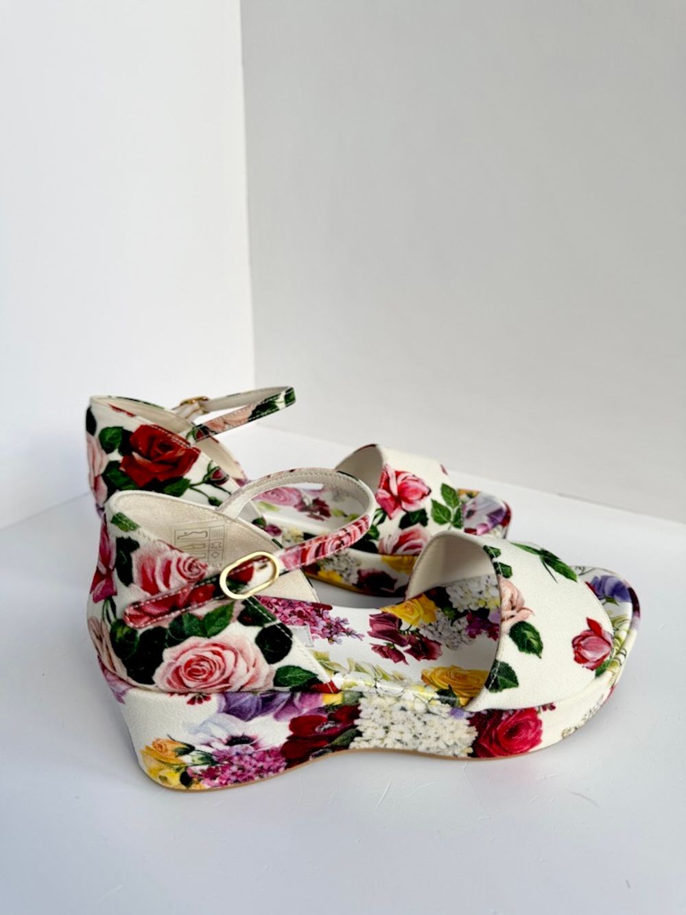 Новые босоножки Dolce&Gabbana, 34