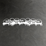 Виниловая наклейка на заднее стекло автомобиля "Черепа"