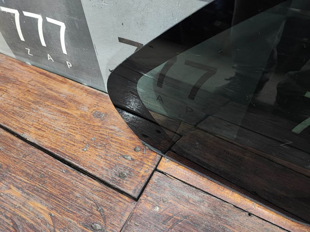 Стекло багажника правое Toyota RAV4 V (XA50) 18-нв Б/У Оригинал 627100R120