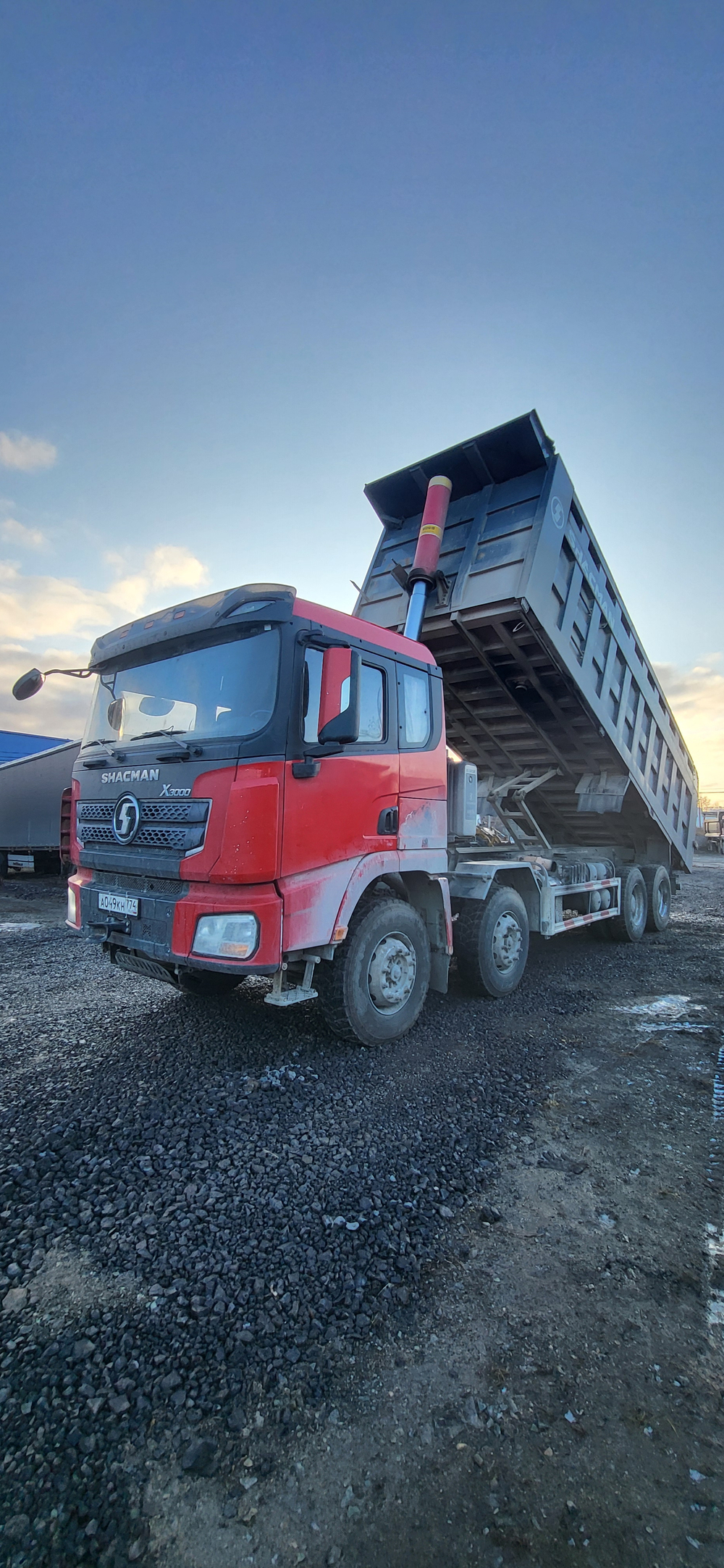 Shacman (Shaanxi) SX* 8x4 Самосвал SX331863366 (Дизельный, 12,5 л, 544 л.с., МТ)