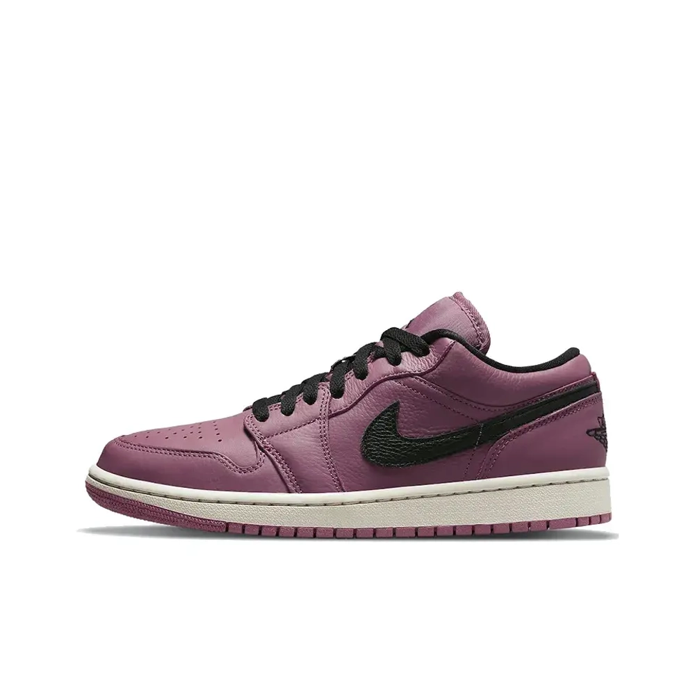 Женские кроссовки Air Jordan 1 Low SE 'Light Mulberry' DC7268-500