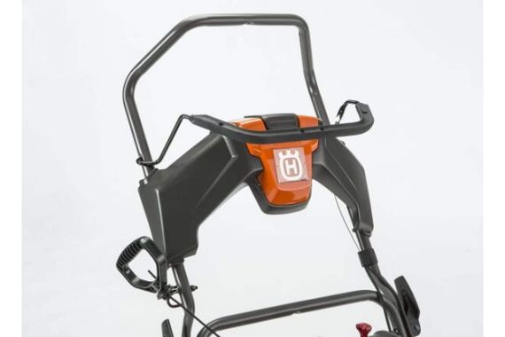 Снегоуборщик HUSQVARNA ST 131