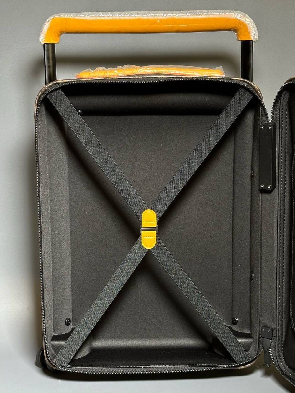 Чемодан Louis Vuitton, арт. 702278