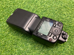 Nikon Speedlight SB-700