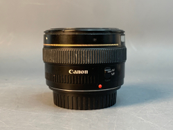 Canon EF 50mm f/1.4 USM