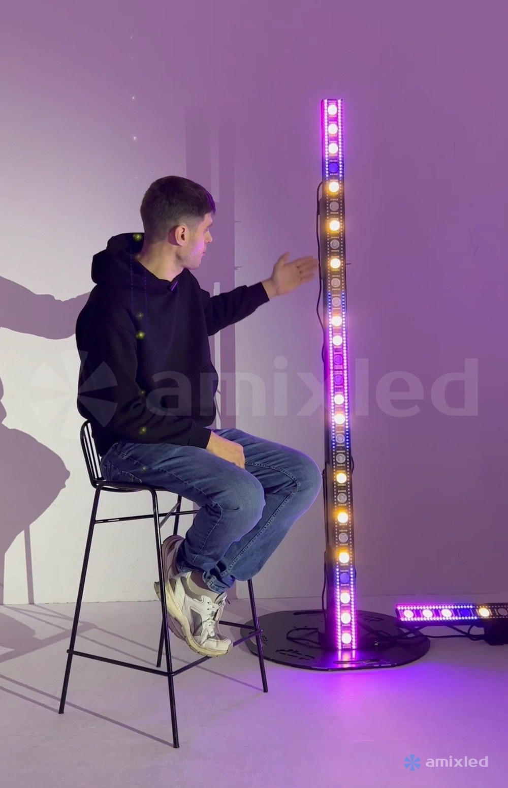 Световой прибор Amixled LED BAR MATRIX