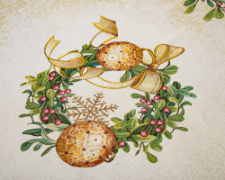 Скатерть 140х180см Mix&Match Home Золотые шары и ягоды бежевая