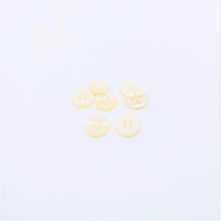 Пуговицы №686, 11мм, цв.молочный (CB M-32)