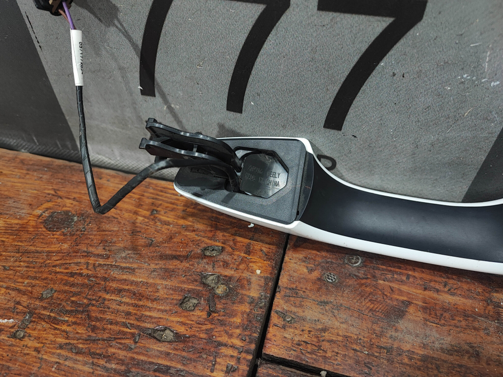 Ручка двери передняя правая внешняя Geely Monjaro 21-нв Б/У Оригинал 5077099500A13