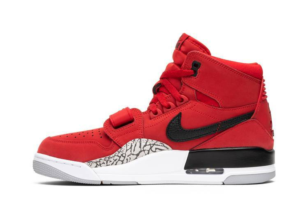Кроссовки Jordan Legacy 312 Toro
