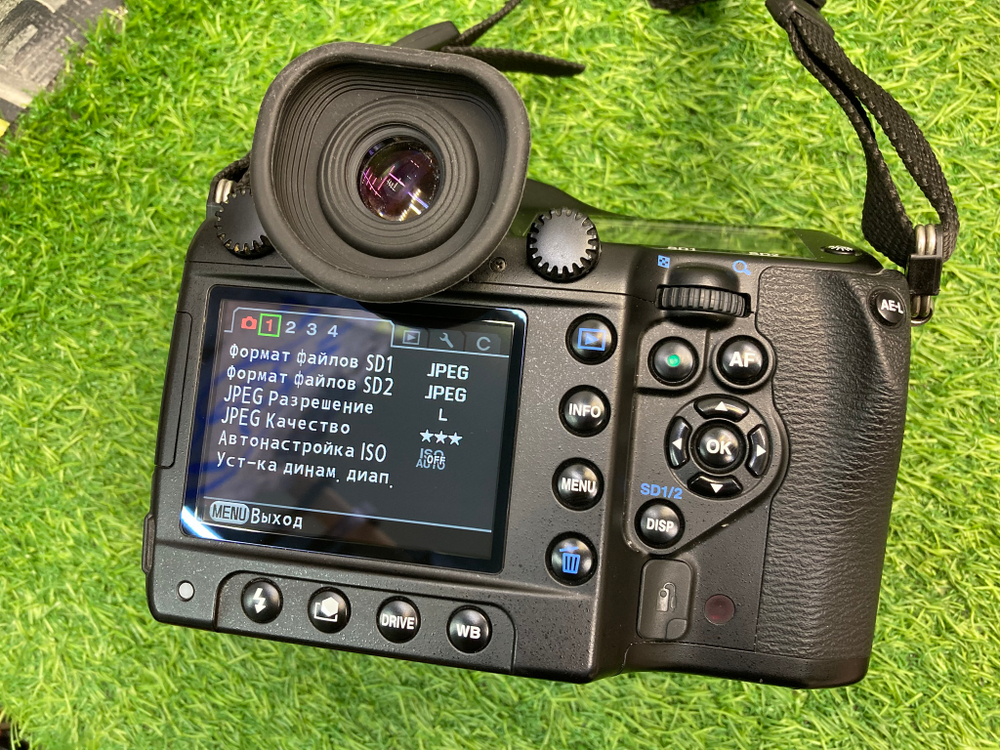 Pentax 645D 5.200 кадров