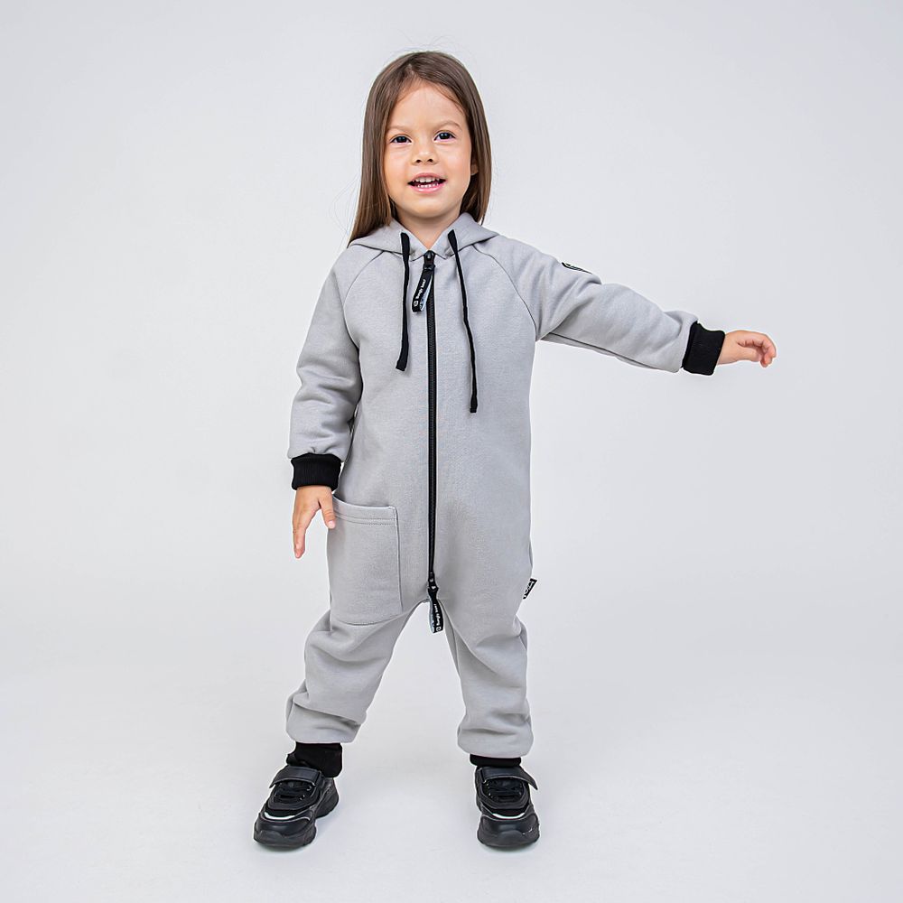 Комбинезон с капюшоном и накладным карманом "Жемчуг"