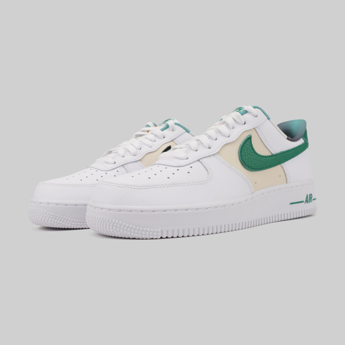 Кроссовки Nike Air Force 1 '07 LV8 EMB артикул:DM0109-100 - купить в магазине Дайс