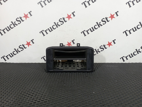 Крепление магнитолы