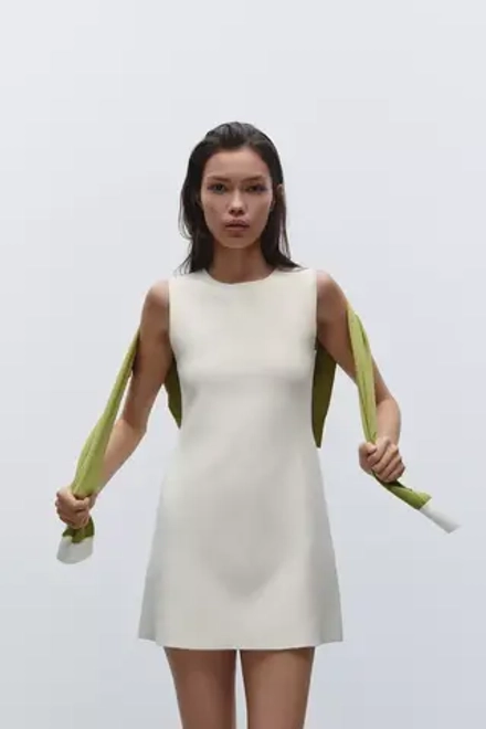 ZARA КОРОТКОЕ ОДНОТОННОЕ ТРИКОТАЖНОЕ ПЛАТЬЕ, ЭКРЮ