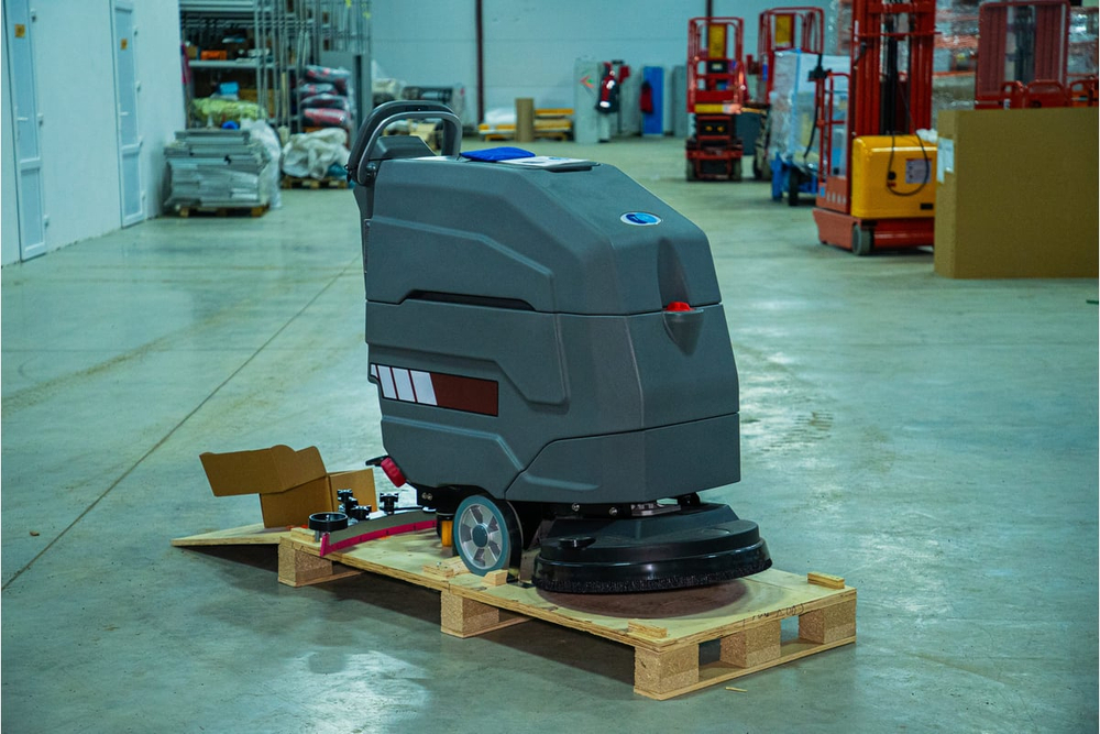 Машина поломоечная TOR COMPACT 60T самоходная АКБ Li-ion 24/100 В/Ач