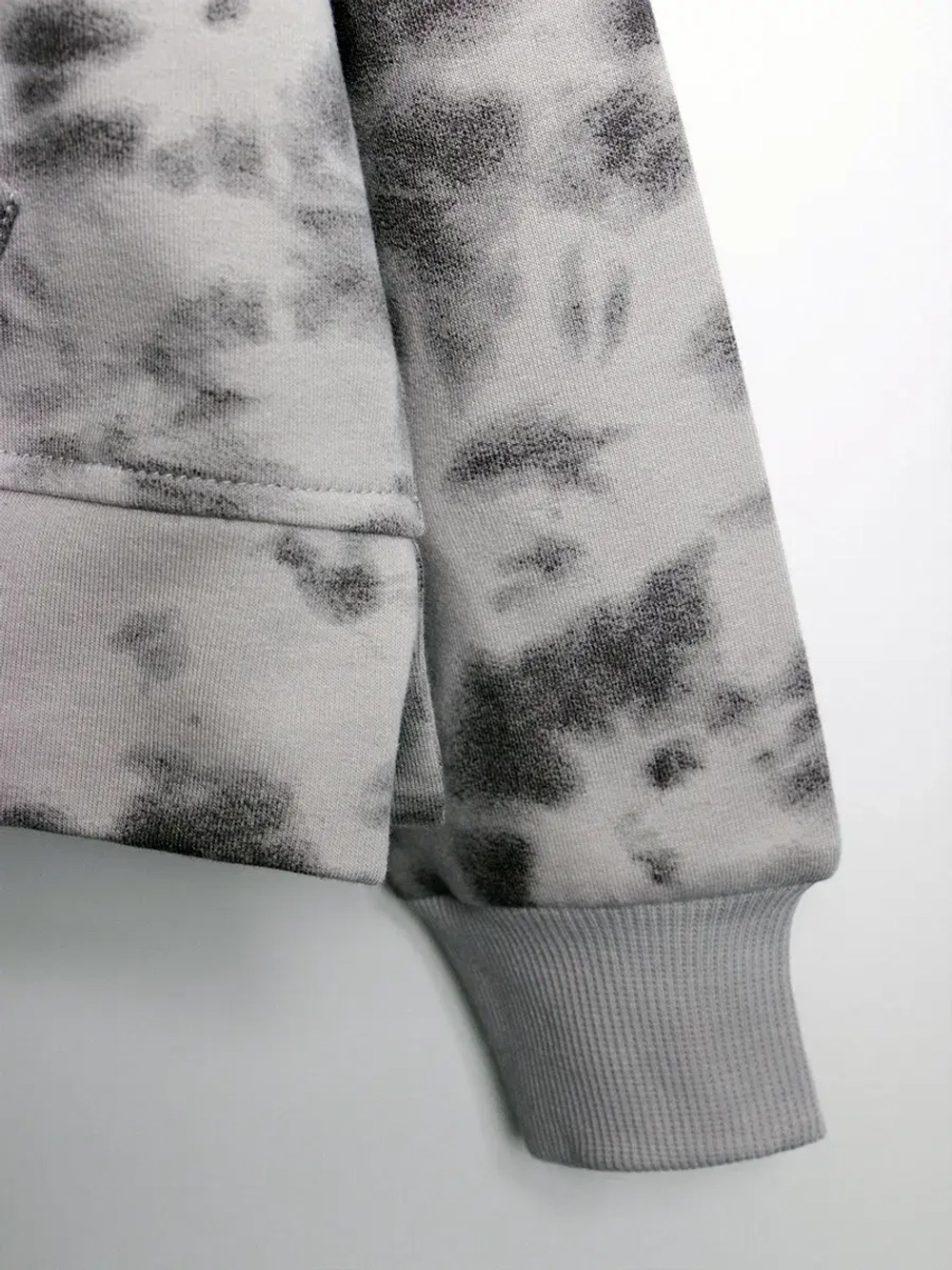 Спортивный костюм для девочки в школу