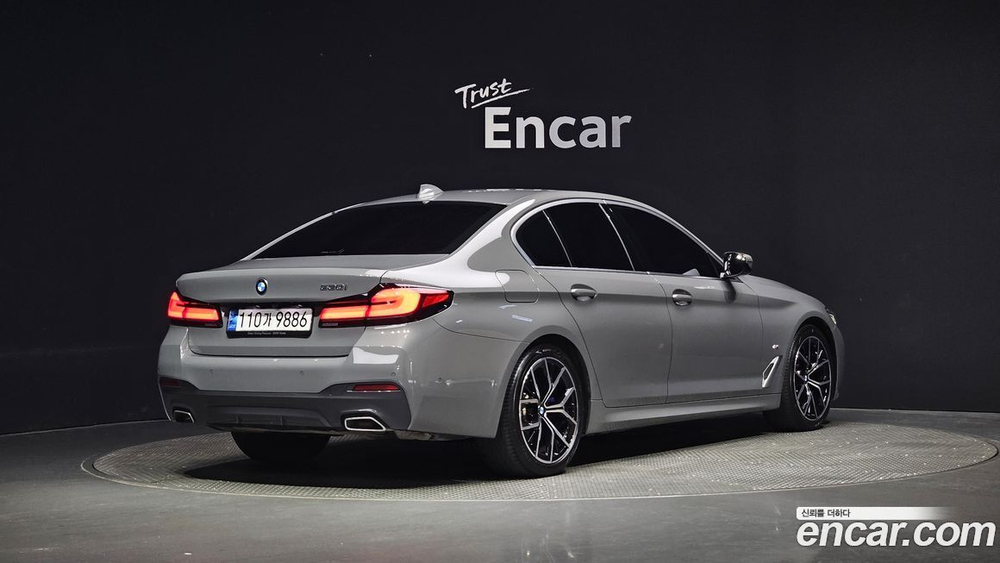 BMW 5 Series (G30) 530i M Sports (01.2022)