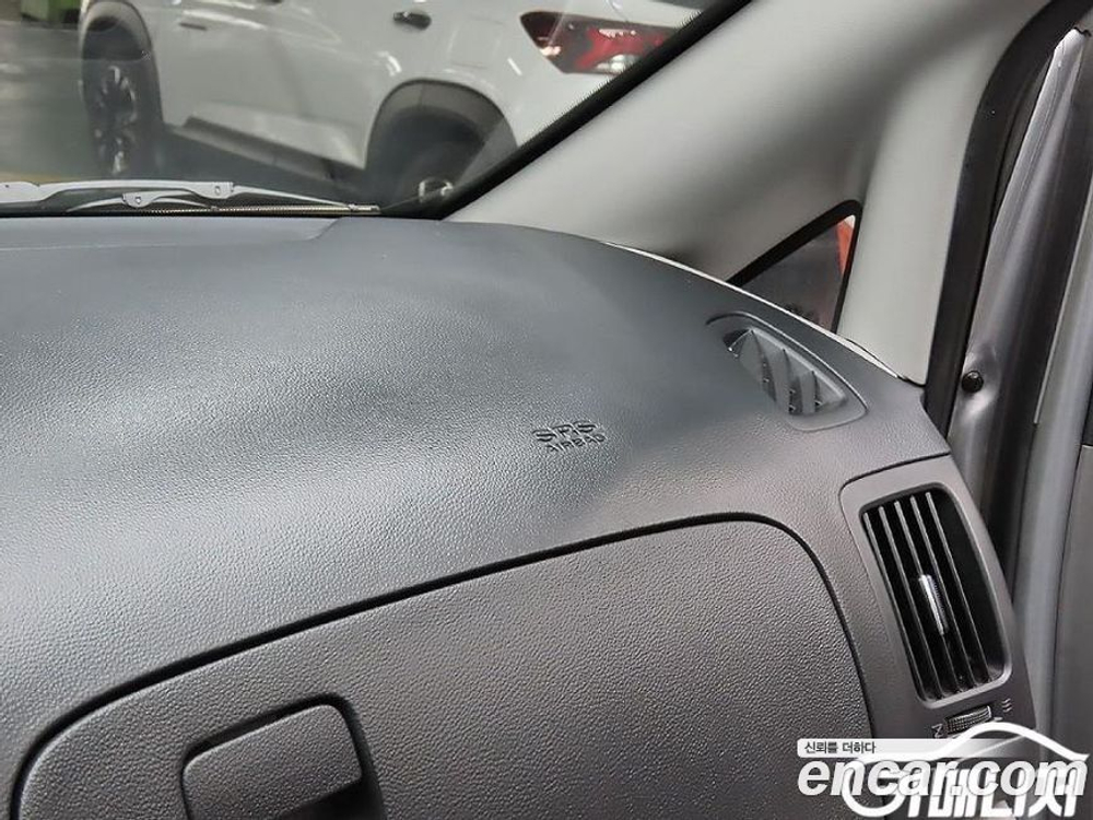 Hyundai The New Grand Starex Van 3-х местный (08.2019)