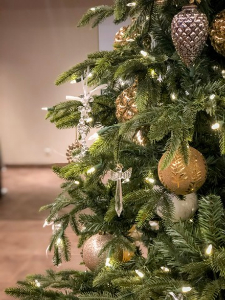 Новогодняя ель «Снежное сияние»