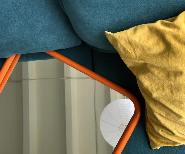 Зеркало на металлической раме 50х80 см, оранжевое