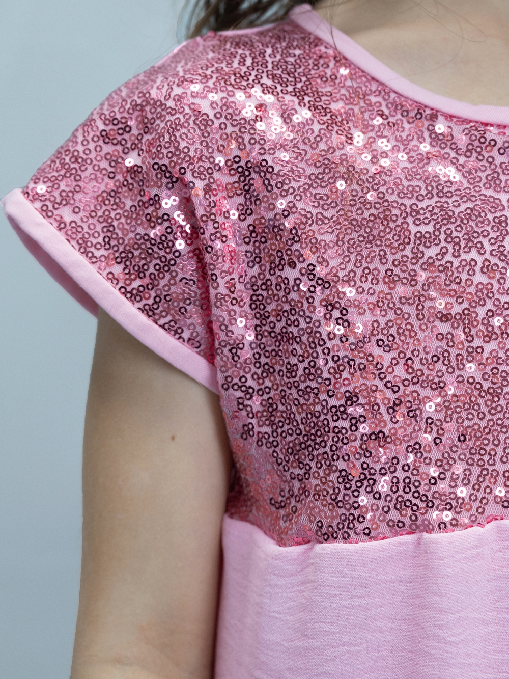 Платье нарядное для девочки с пайетками