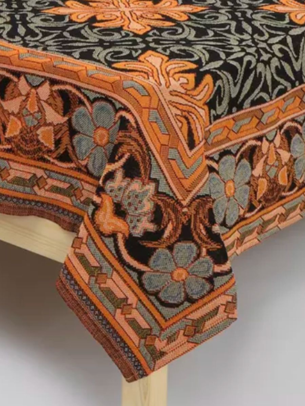 Покрывало на кровать, покрывало 2 спальное, гобелен с размерами: 200x210 см