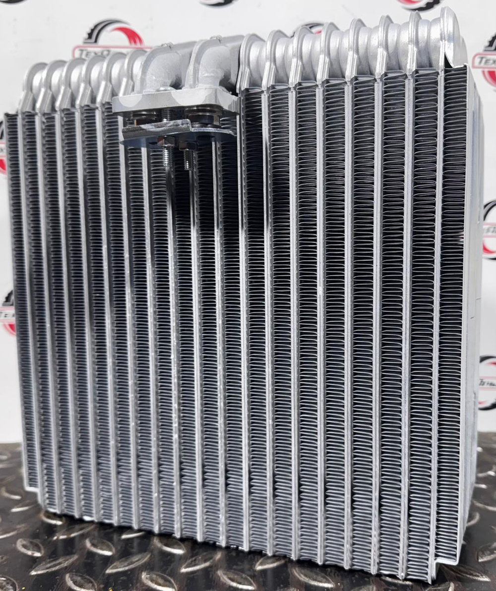 Радиатор кондиционера (испаритель) ND447600-0651