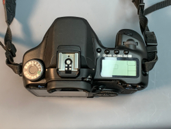 Canon EOS 40D 2.700 кадров