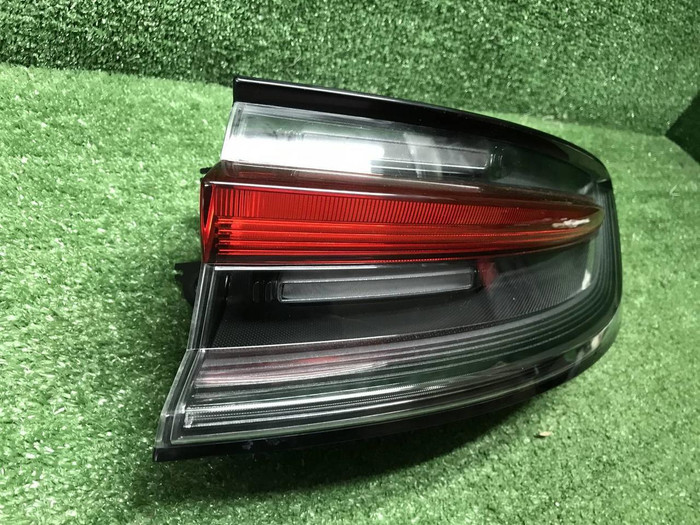 Фонарь правый внешний Porsche Macan 95b (18-нв)