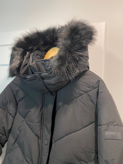 Пуховик DKNY