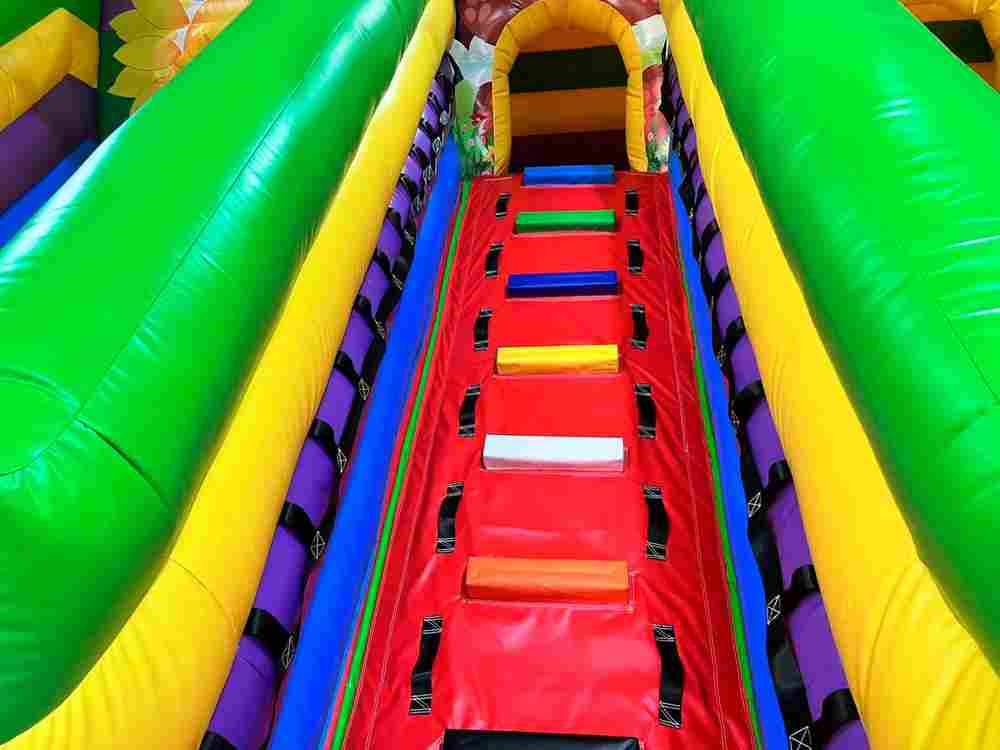 Коммерческий батут "Лесная страна" 10*6*5 м