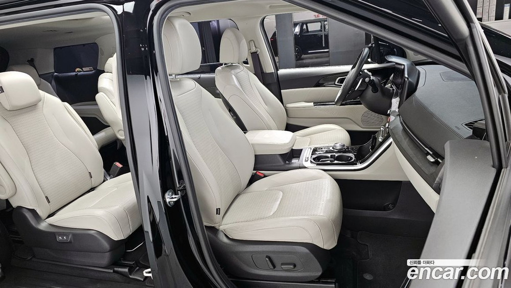 Kia Carnival (Sedona) 4 Generation 9-и местный Signatures (10.2020)
