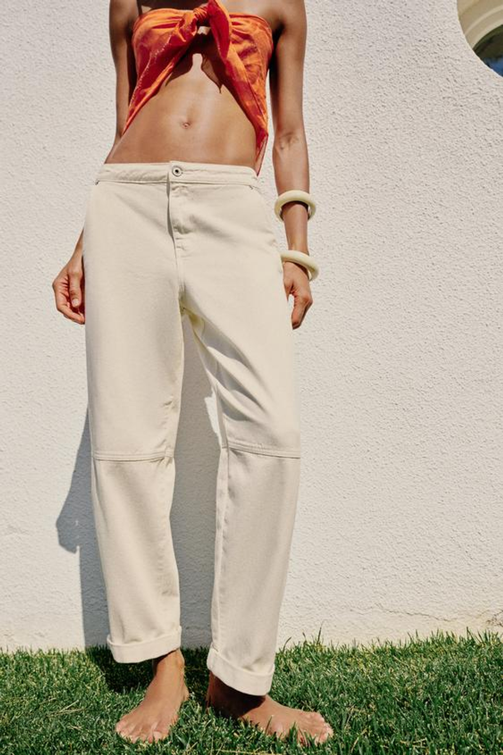 ZARA ДЖИНСЫ Z1975 CHINO СВОБОДНОГО КРОЯ, ЖЕЛТОВАТО-БЕЛЫЙ