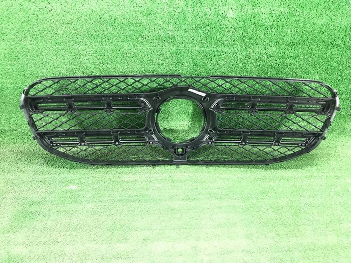 Решетка радиатора Mercedes GLS x167 (2019-2023)