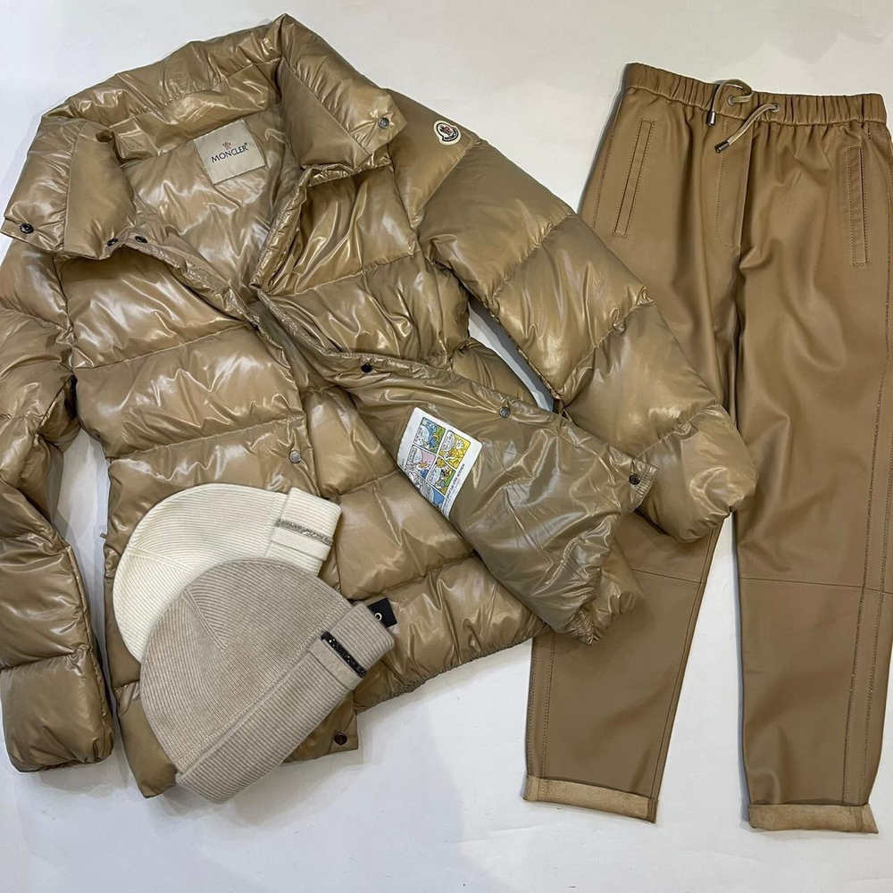 Пуховик Moncler