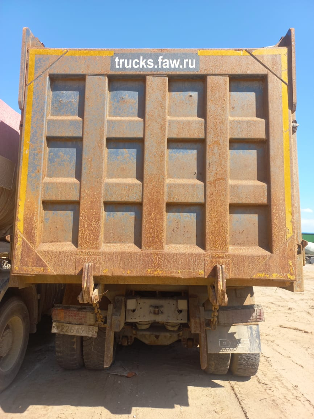 FAW J6 8x4 Самосвал CA3310P66K24T4E5 (Дизельный, 11,1 л, 420 л.с., МТ)