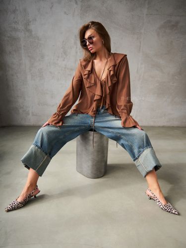 Широкие синие джинсы-трансформеры