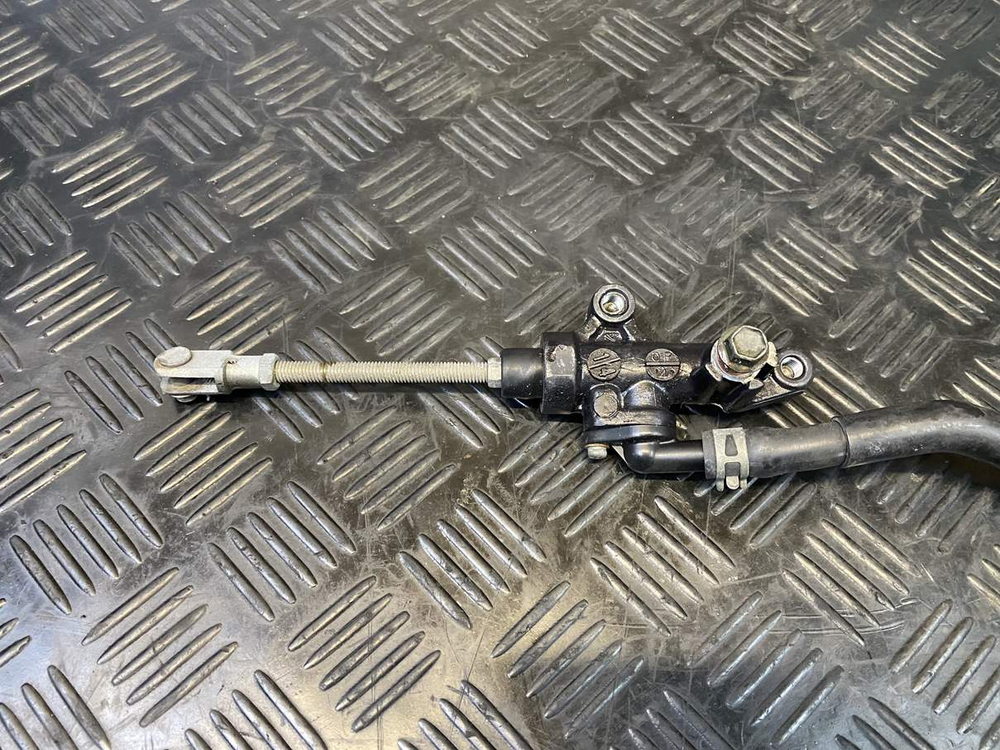 Цилиндр заднего тормоза Yamaha TDM850 RN03J 053995