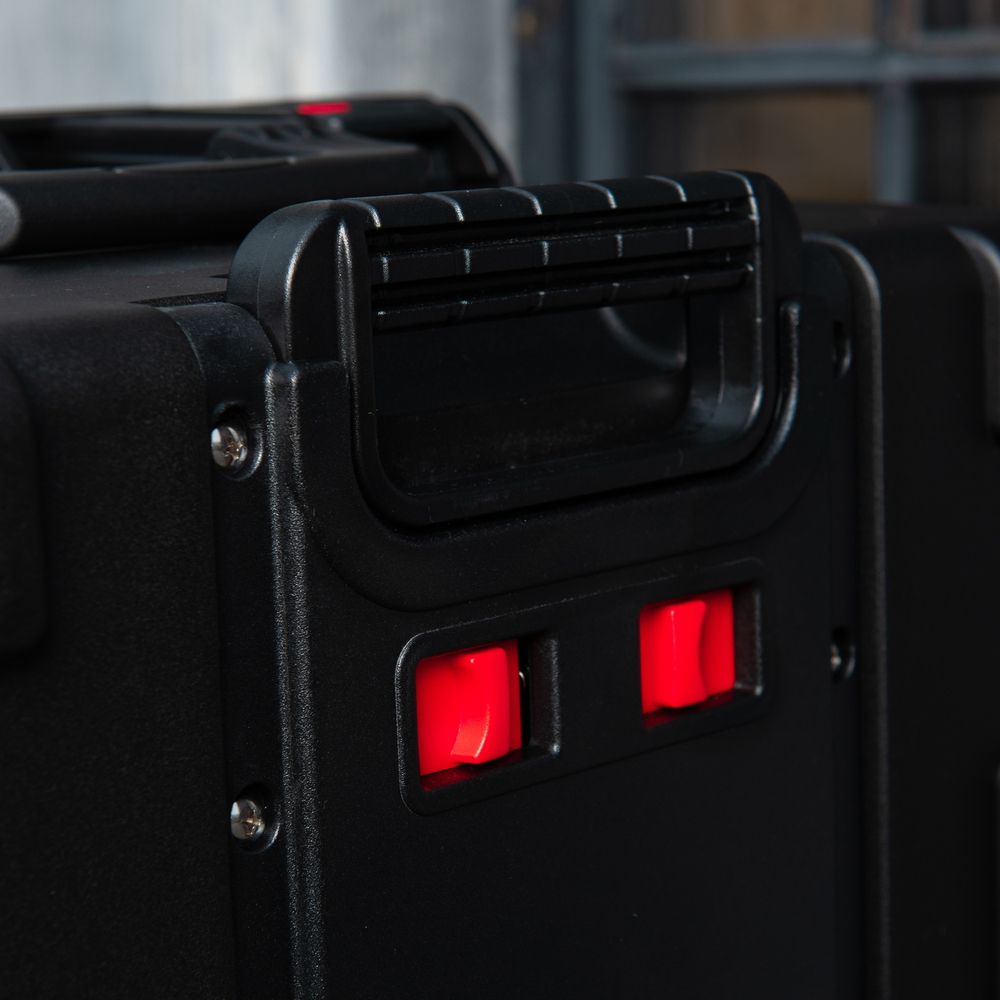 KING SIZE | Большой ударопрочный кейс с выдвижной ручкой и колесами | DGCASE@60-06 | Внутр. размеры 550*450*295мм