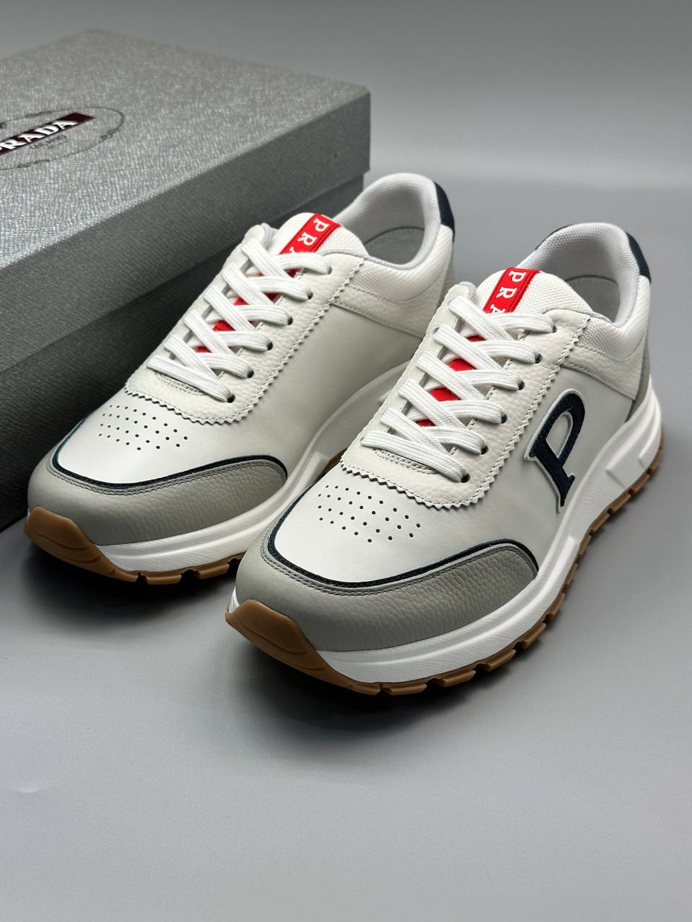 Кроссовки Prada