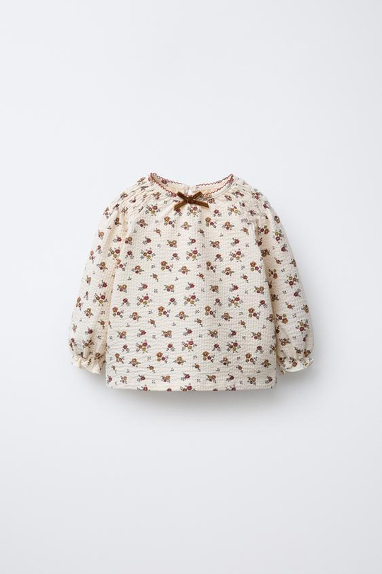 ZARA ЖАТАЯ ФУТБОЛКА В ЦВЕТОЧЕК, ЭКРЮ