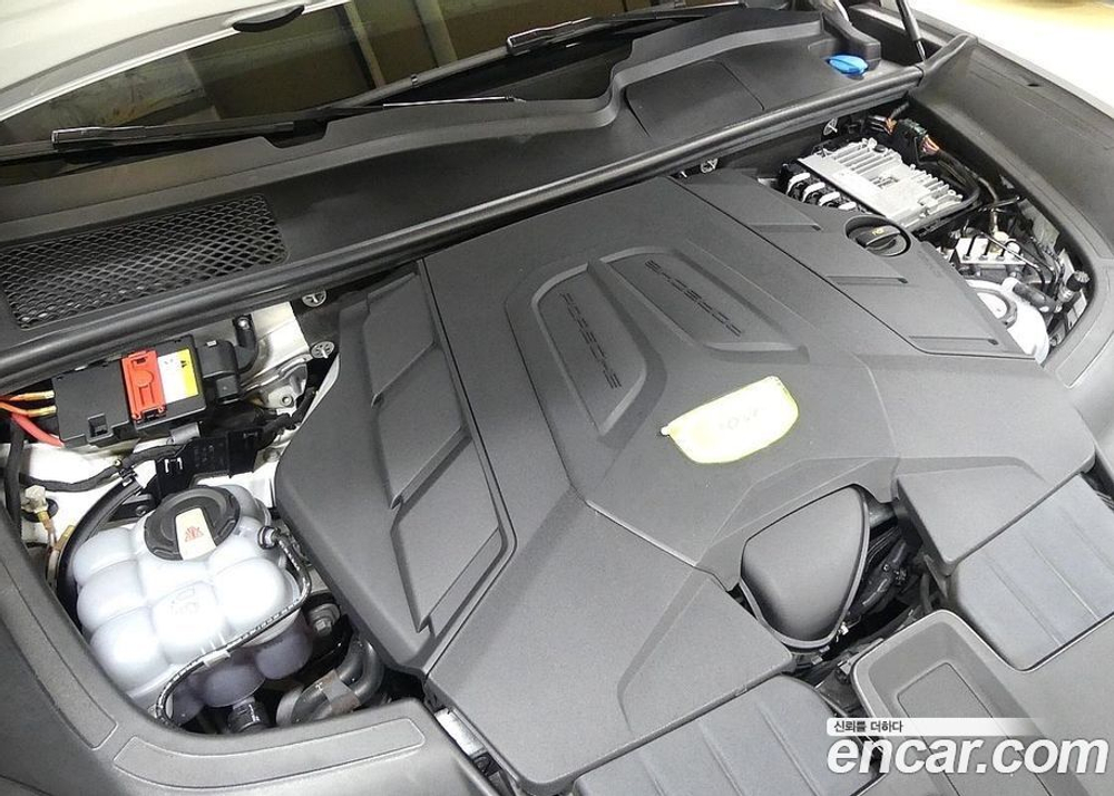 Porsche Cayenne (PO536) 3.0 E-Hybrid (06.2020)